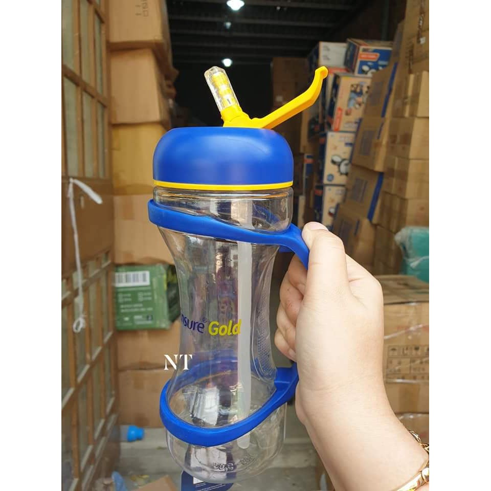 Bình nước thể thao 600ml có ống hút và quai xách