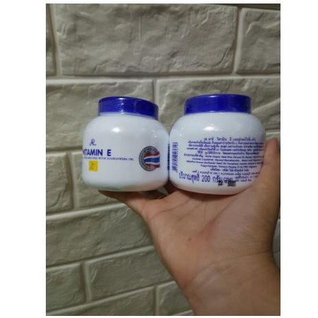 [Hàng chuẩn] Combo 2 lọ kem dưỡng ẩm và làm trắng da vitamin E Thái Lan