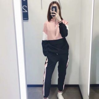 Bộ  thể  thao  Zara có mũ