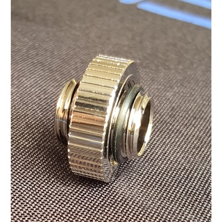 Tản nhiệt nước custom Fitting Quantum Torque mầu bạc