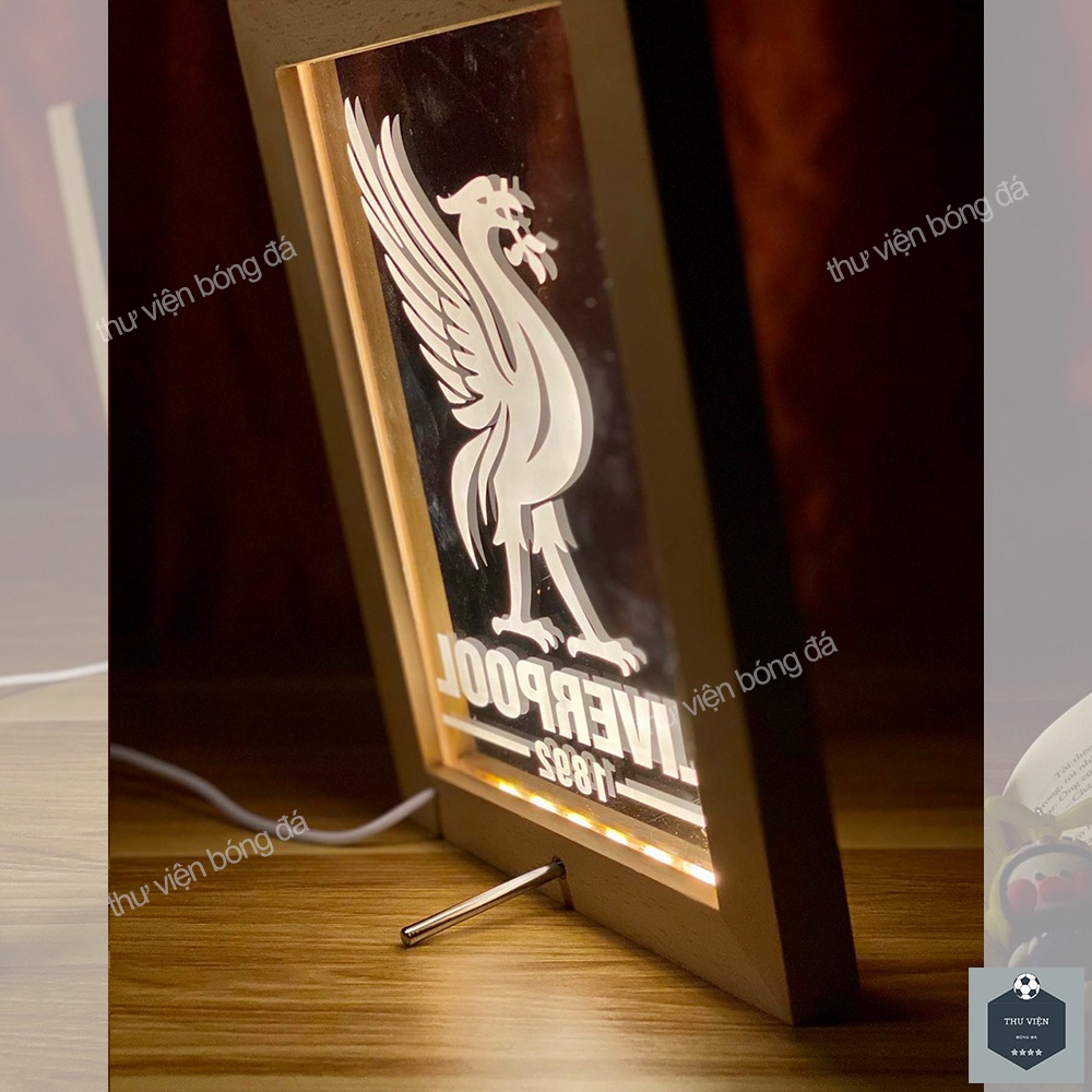 Đèn Liverpool, Tranh Logo Trên Áo Liverpool Trang Trí Bàn Làm Việc, Làm Quà - Áo Liverpool