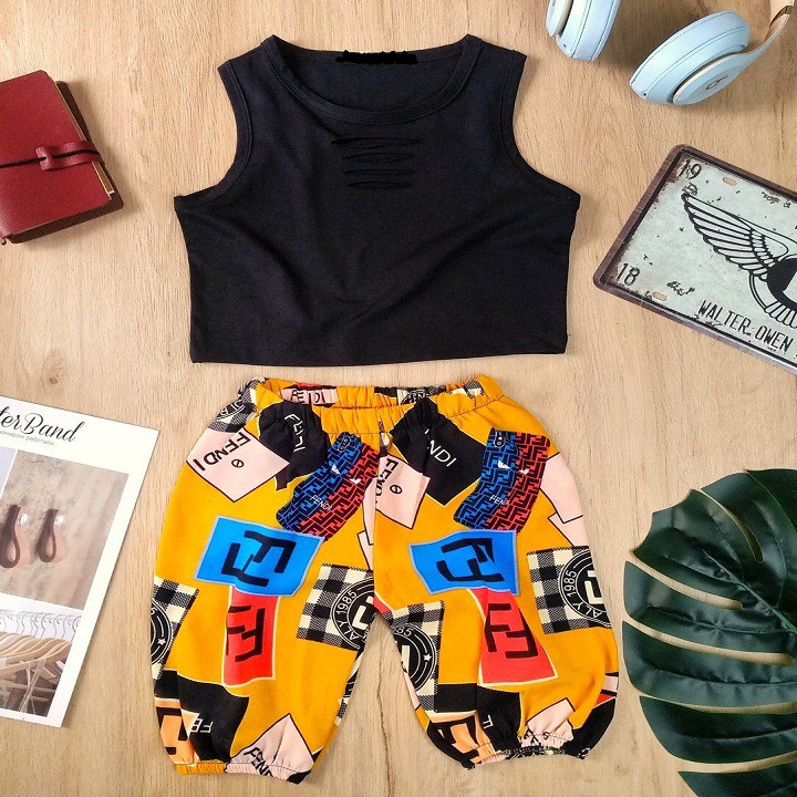 Set ba lỗ croptop+ quần họa tiết bé gái 012139