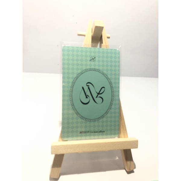 I-dle Miyeon solo photocard