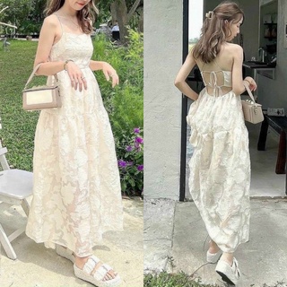 Đầm midi hoa nổi cổ yếm hở lưng