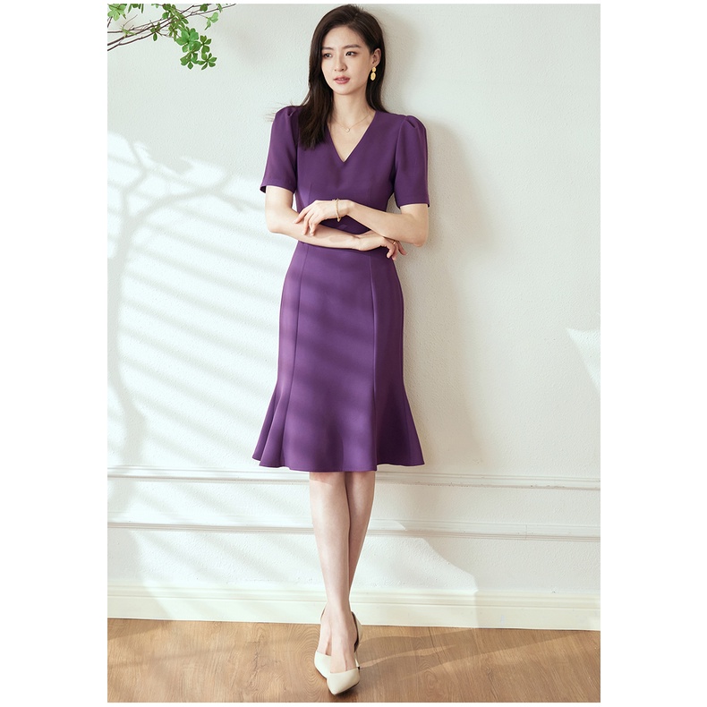 Đầm tím đậm trơn cổ tim tay ngắn dáng trơn