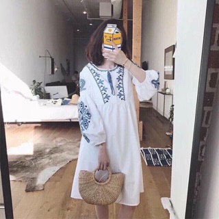 Đầm thêu hoa bohemien