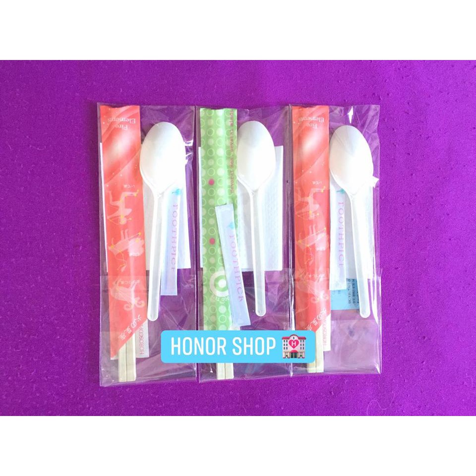 Combo 50 bộ đũa gỗ xuất Nhật + muỗng + khăn + tăm dùng 1 lần