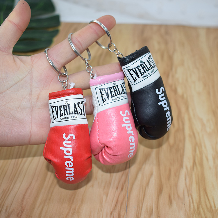 1 Móc Khóa Hình Găng Tay boxing 7.5cm Dễ Thương