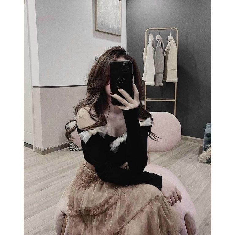 ✨ÁO TRỄ VAI✨Áo trễ vai đen viền nơ