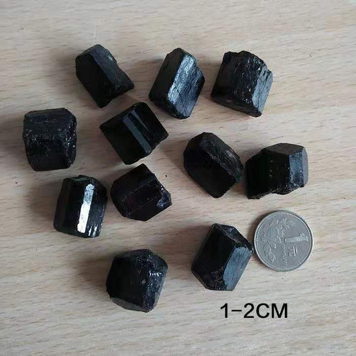 Đá thô thanh tẩy Black tourmaline crystal 9,2 chơi tarot , phong thủy