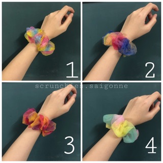 Cột tóc scrunchies cầu vồng
