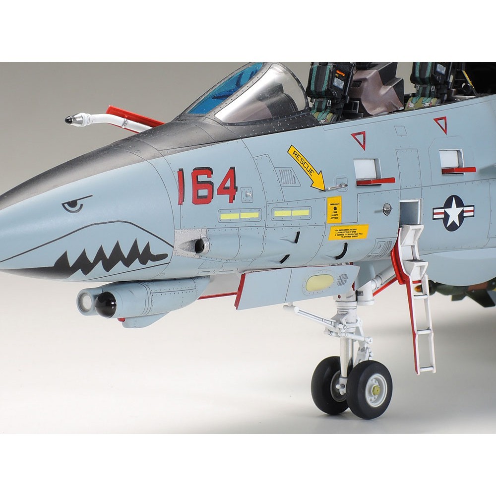 61118 Mô hình máy bay quân sự 1/48 SCALE GRUMMAN F-14D TOMCAT  - GDC