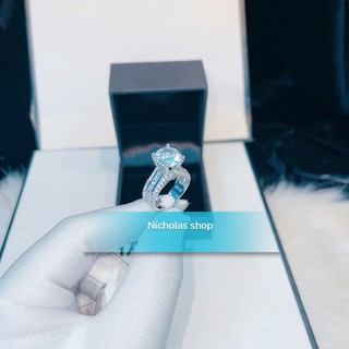 Nhẫn đá bagguet hột đá cao mạ bạch kim