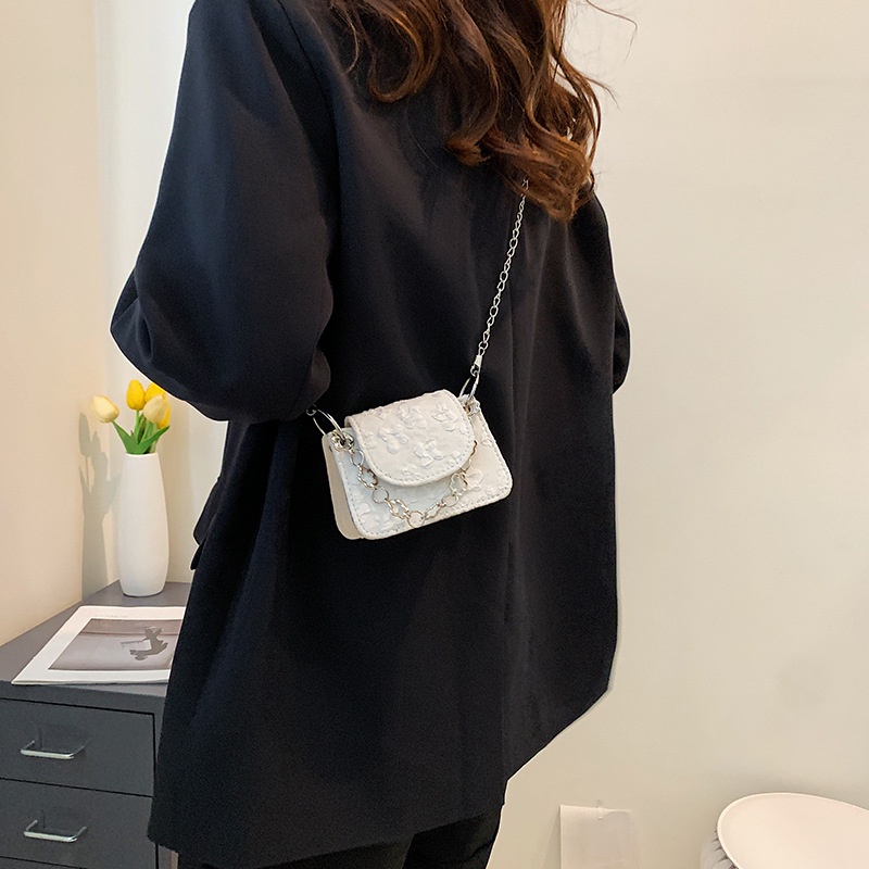 Túi Đeo Chéo mini  hình vuông phối dây xích nhỏ gọn xinh xắn dành cho nữ
