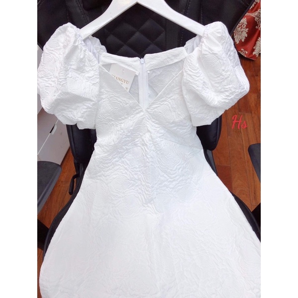 Váy xốp cổ tim tay bồng HSU1