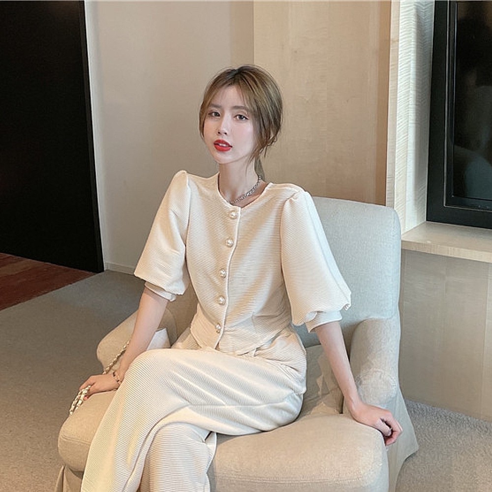 ÁO KIỂU CROPTOP PHỐI CÚC NGỌC - ÁO SƠ MI TAY PHỒNG 2 LỚP - CHẤT THUN DẬP LY A-CN | BigBuy360 - bigbuy360.vn