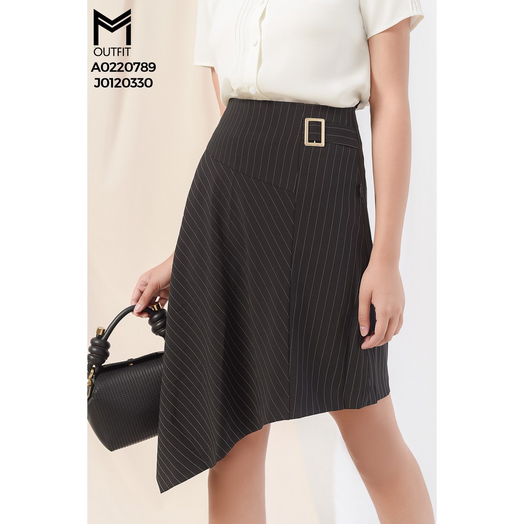 Chuyên sỉ thời trang thiết kế Chân váy xòe vạt lệch MMoutfit J0120330
