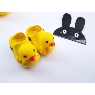 Dép vịt thái