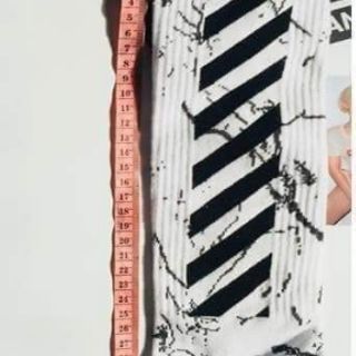 Tất cao cổ off white