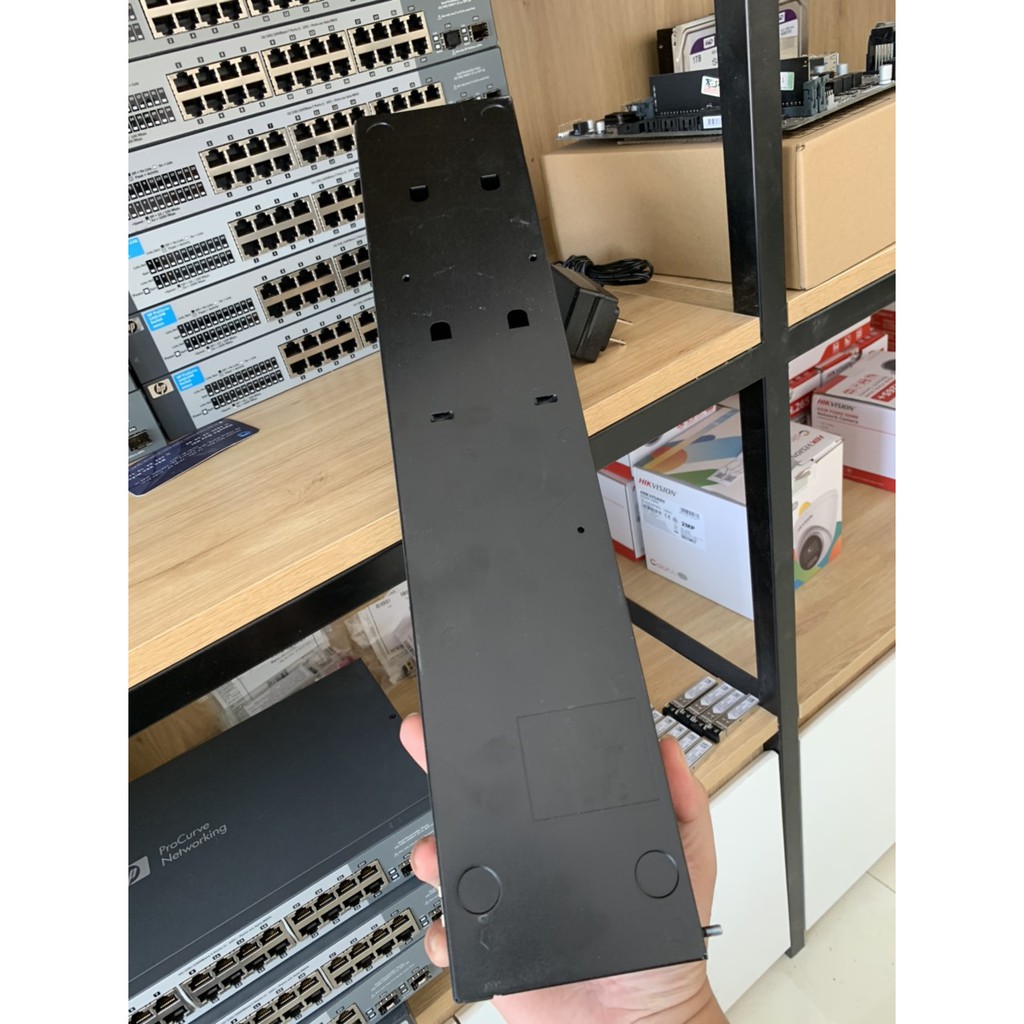 Thiết Bị Cân Bằng Tải Router Mikrotik RB3011UiASRM Hàng Nhập US