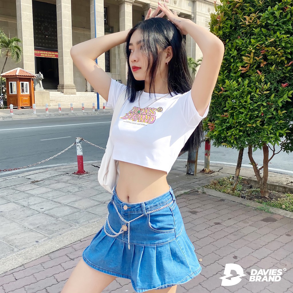 [Mã MASK2630K giảm 15% tối đa 30K đơn từ 99K] Áo croptop nữ màu trắng Davies brand - PINK Logo Croptop | BigBuy360 - bigbuy360.vn