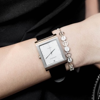 Đồng hồ Romanson Man Watch DL0581MWWH nam mặt kính chống xước, vỏ máy Titanium chống nước dây da cao cấp chính hãng