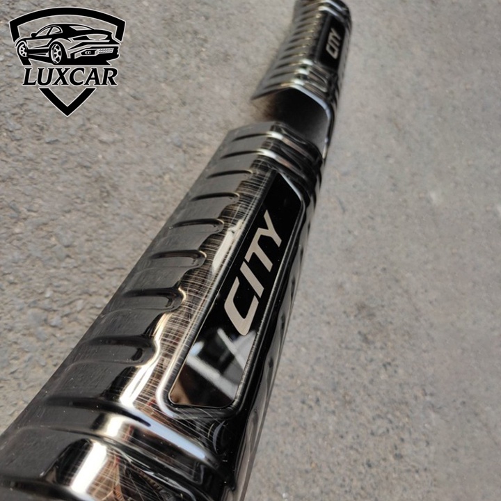 Nẹp chống trầy cốp sau xe HONDA CITY đời 2015-2019 chất liệu INOX, TITAN Luxcar cao cấp