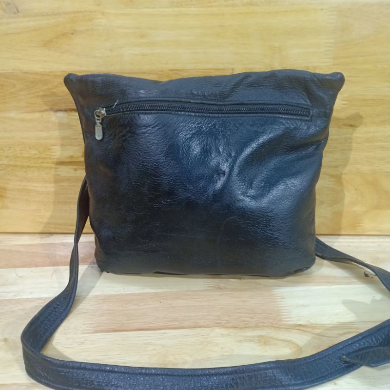 Túi đeo chéo nữ secondhand 12040321