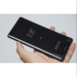 Điện Thoại Xperia XZ2