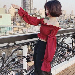 Áo bẹt vai nhún xinh xắn