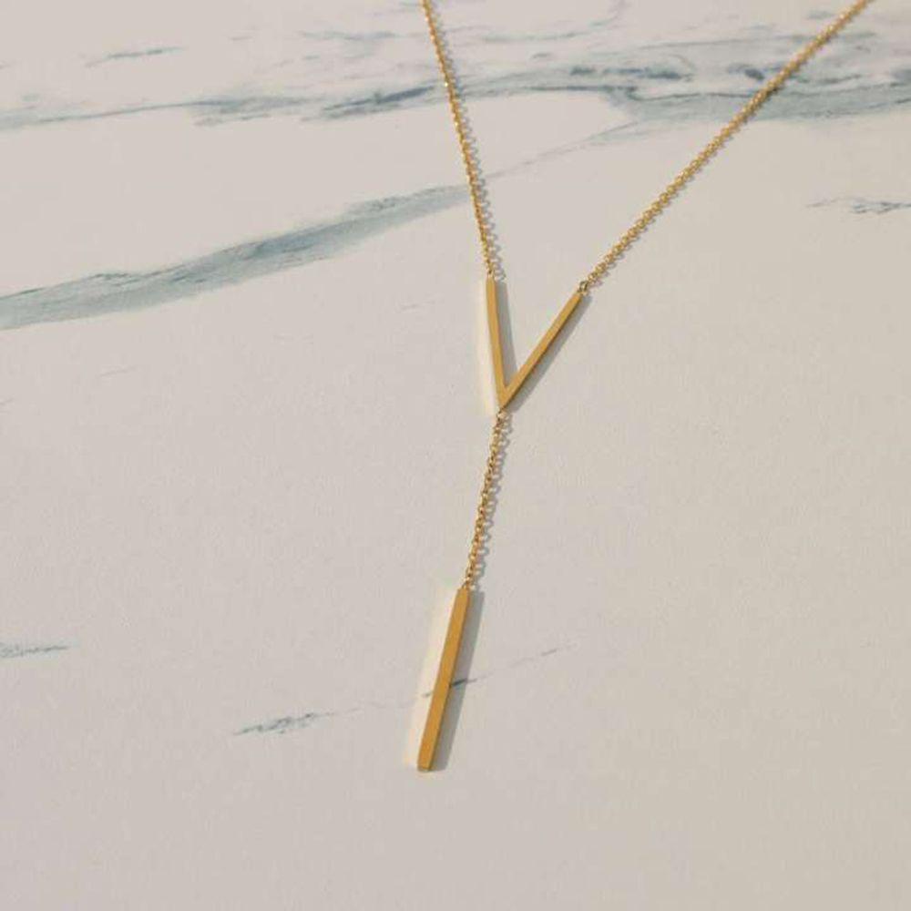 Vòng cổ Bằng Thép Titan Mặt Hình Chữ V Phong Cách Hàn Quốc Cho Nữ