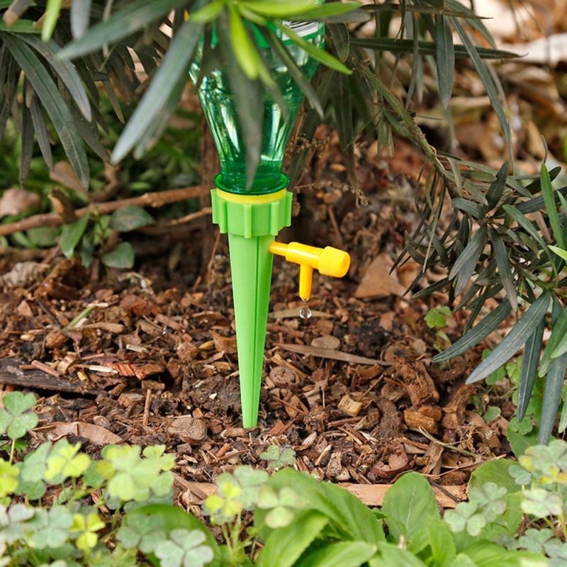 Bộ 10 Vòi tưới cây nhỏ giọt tự động gắn chai nhựa tiện dụng