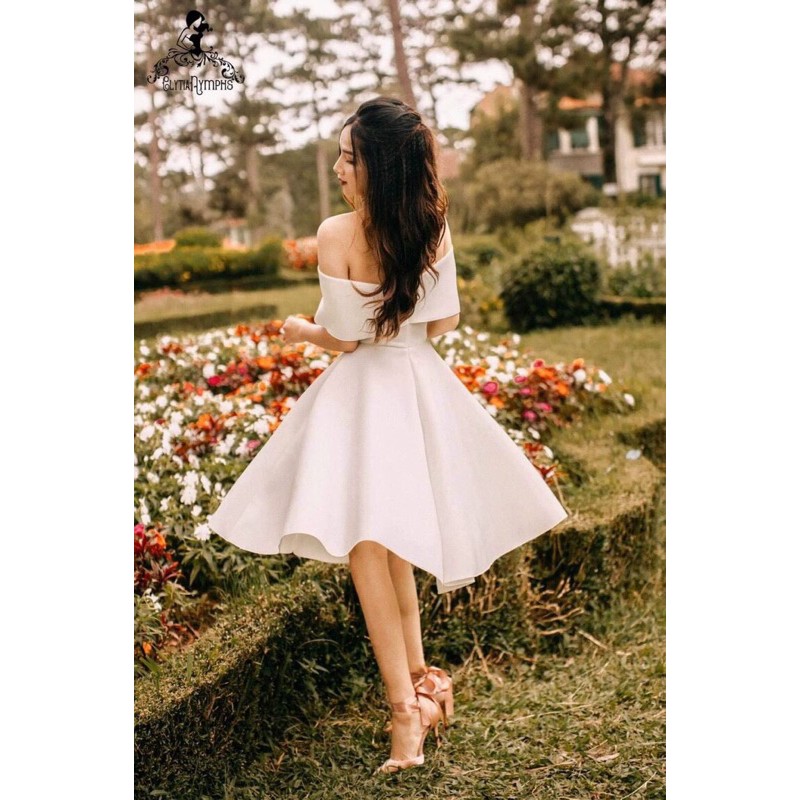 ĐẦM XOÈ TRỄ VAI HOA NGỰC