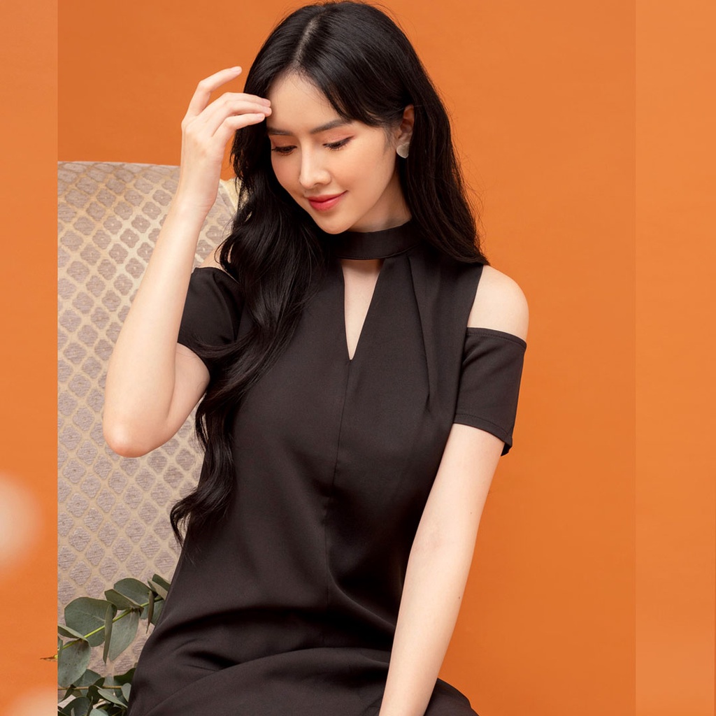 [Mã WABR0101 giảm 10% đơn 99K] Đầm suông hở vai DB5216 GUMAC | BigBuy360 - bigbuy360.vn