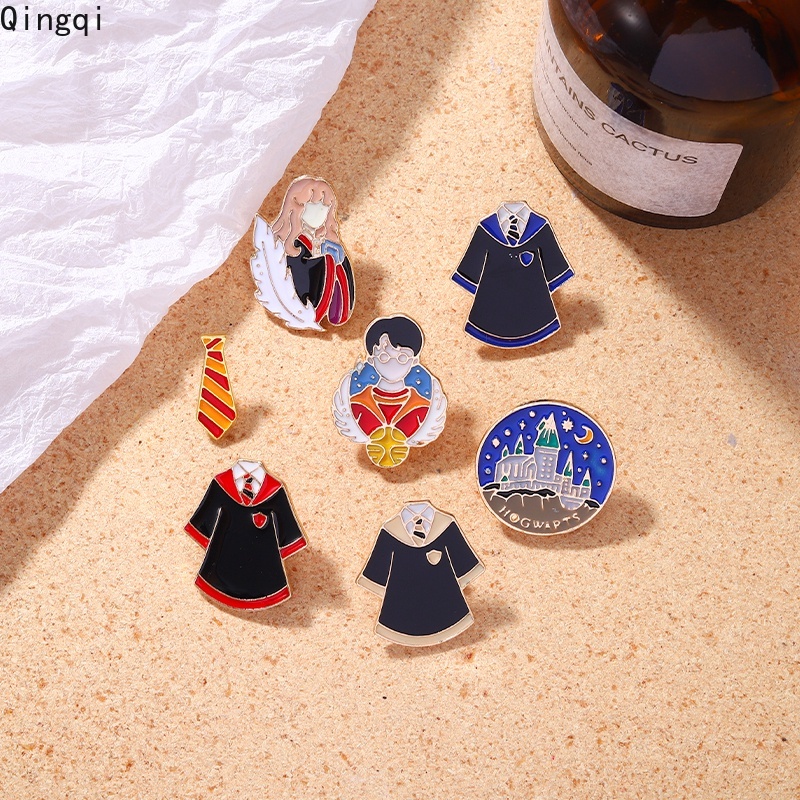 Ghim cài áo MISS ZOE phong cách phim hoạt hình harry potter độc đáo