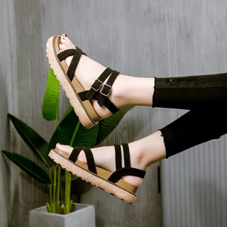 Giày sandals đế bánh mì mẫu đẹp 2020