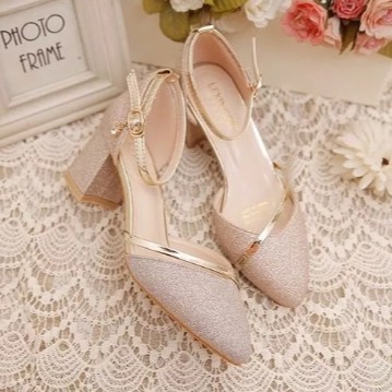 Fashion Trend Thick-heeled Sandals Korean Mid-heel Sexy Evening Shoes Student Shoes 2021 New Baotou Sandals Women