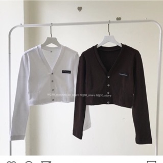 ♥️Áo CropTop Cổ V Nút Logo