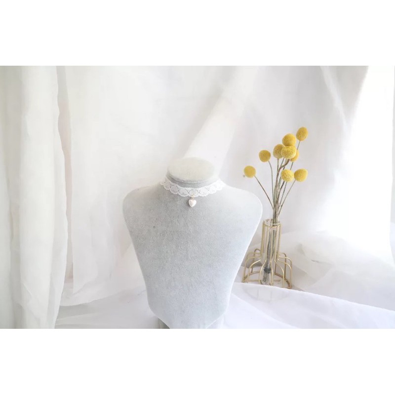 Choker trắng dễ thương tiểu thư