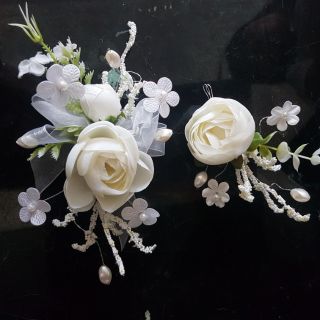Hoa cài  đầu  cô  dâu mẫu  mới  tai xưởng