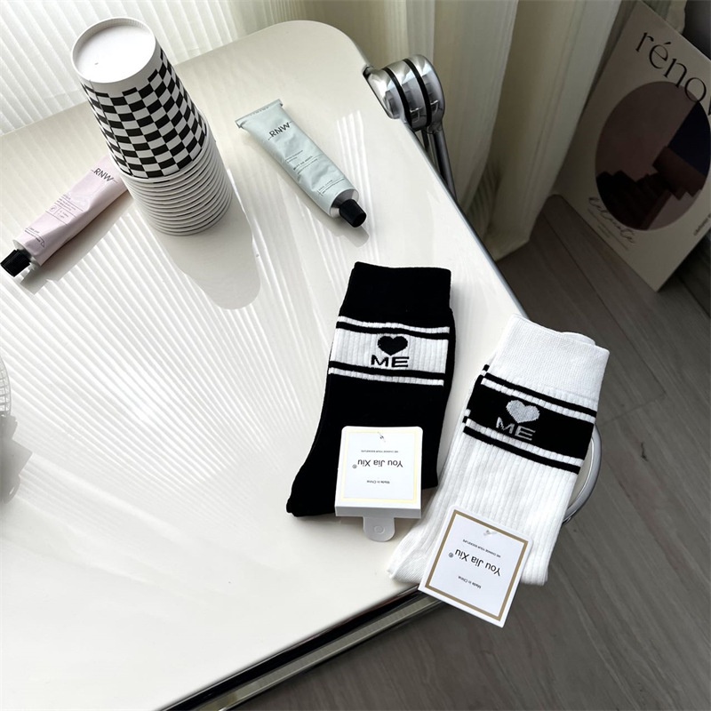 VỚ, TẤT NỮ THỜI TRANG HOT HỌA TIẾT ME.