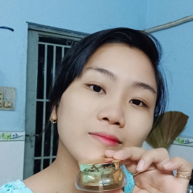 Kem face tái tạo