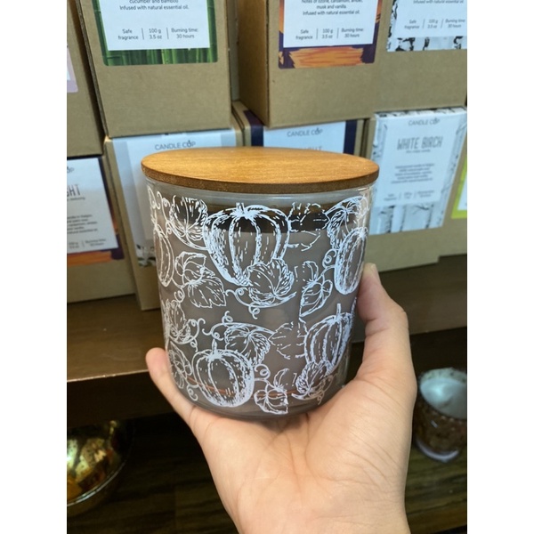 Nến thơm PUMPKINS HAVEST VNXK 2 bấc - Sáp đậu nành, hũ to 16 oz - Scented candles made in Vietnam