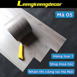Miếng dán nền giả gỗ sẵn keo tự dính hàng loại 1 nhựa nguyên sinh mã 05 màu nâu xám