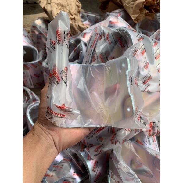 Kiềng Phuộc X1r yamaha Thailand xai đầy đủ cho tất Cả đời xe Exciter. Zin yamaha thailand