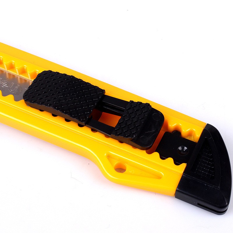 Dao rọc giấy Deli #2001