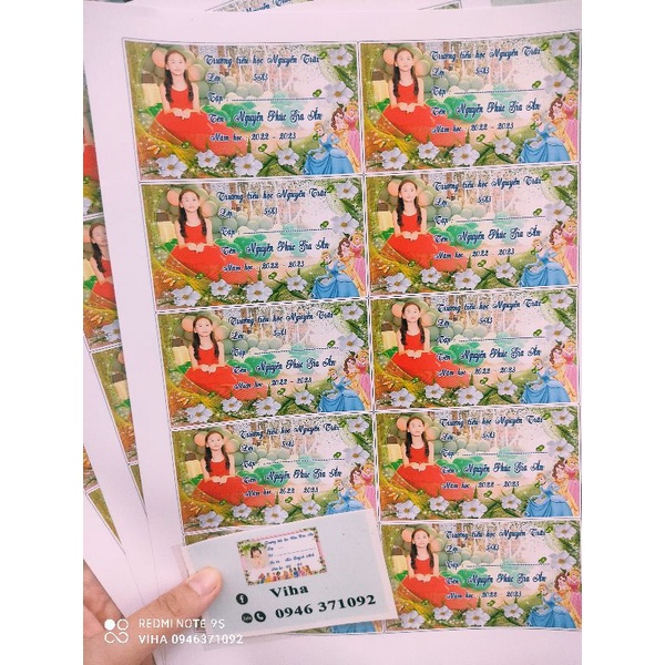 Sét 50 nhãn in hình bé tặng 64 stiker in tên đã bế và 2 thời khoá biểu