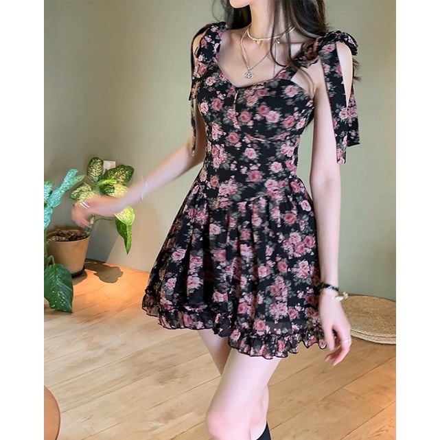 Đầm hoa rosie dáng xoè hai dây phong cách Hàn Quốc
