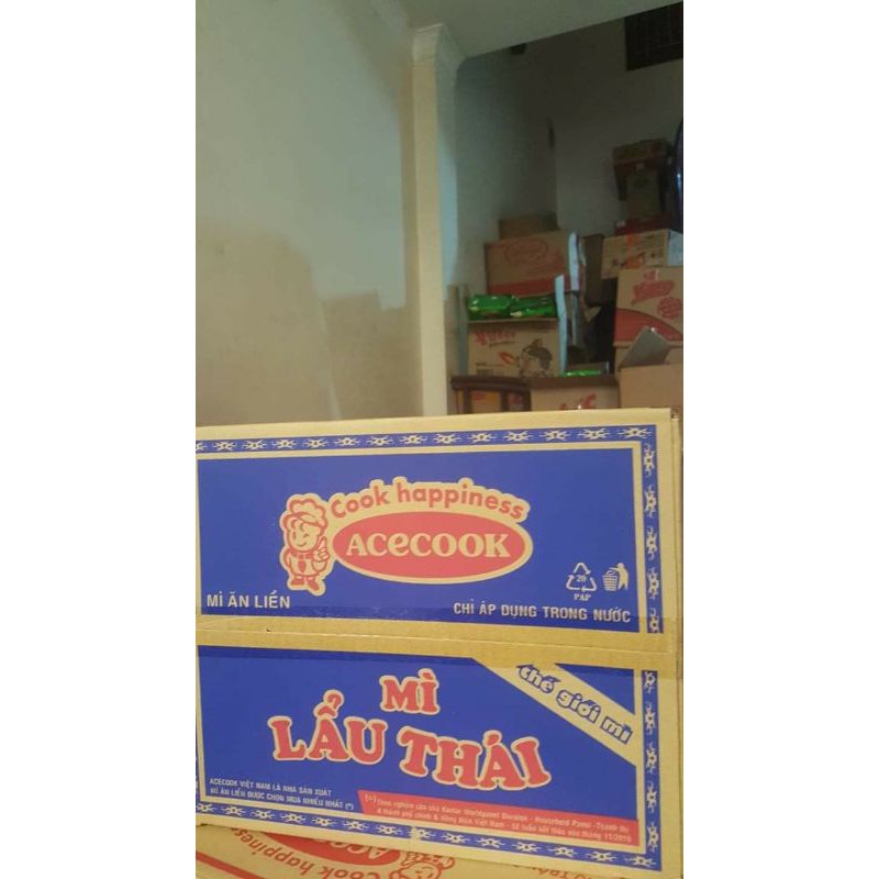 Thùng mì lẩu thái