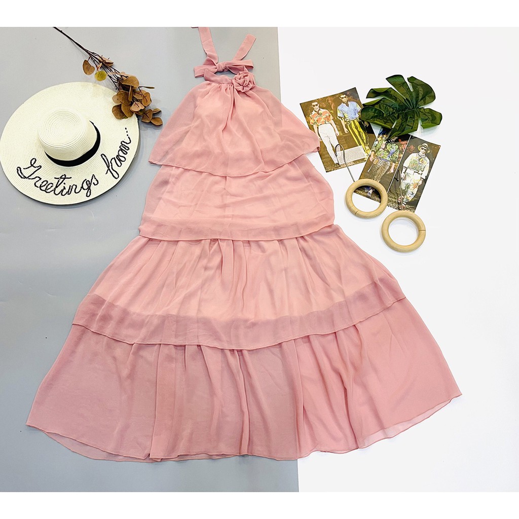 Đầm maxi tầng dàng dài cổ yếm thắt hoa hở lưng đi biển cá tính siêu xinh XUKA-DRESS MT045 chất Voon 2 lớp sang trọng.